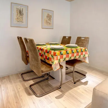 Apartament Talblick Mit Schwimmbad Bad Wildbad