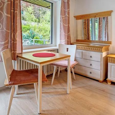 Talblick Mit Schwimmbad Apartment